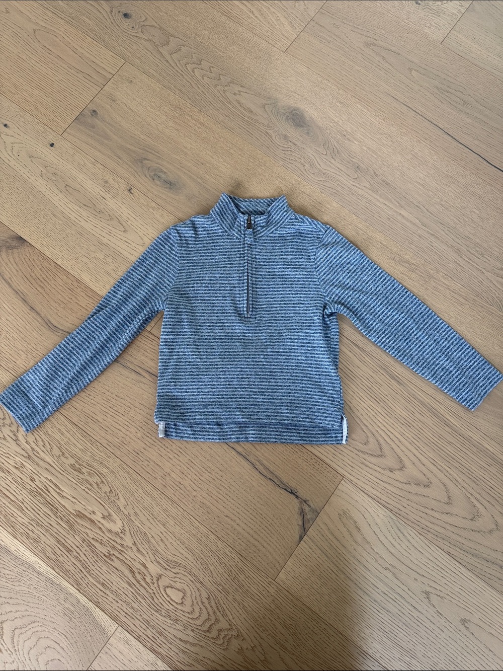 johnnie-O Kids Blue and White Striped Half-Zip Pullover size 4